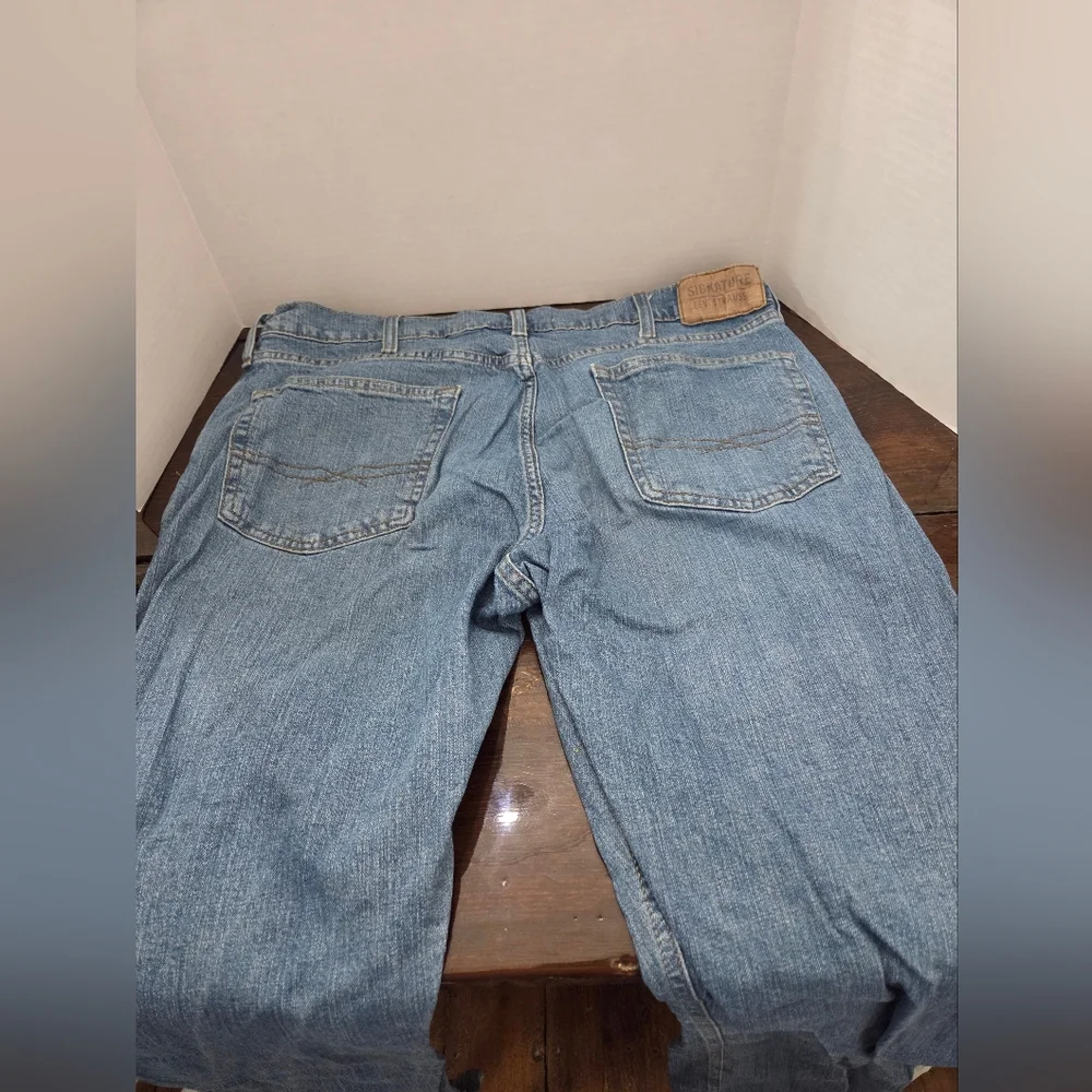 Levi's Classic Blue Mens Bootcut Jeans In Size 38 X 32